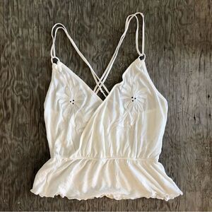 UO KIMCHI BLUE / NWT /‎ White Embroidered Wrap Strappy Tank Top / Sz M